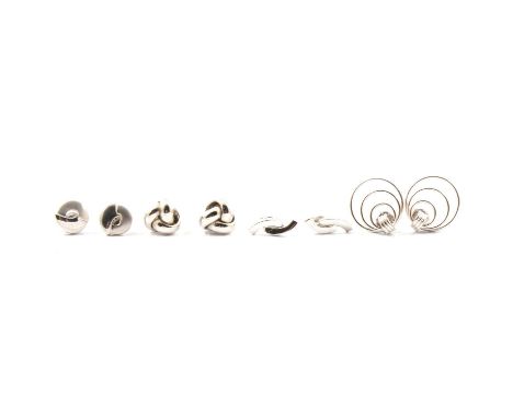 A pair of knot design white metal stud earrings, plain polished finish, marked 375 with full Italian hallmarks, approx. 9.25m