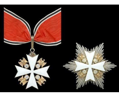 Germany, Third Reich, Order of the German Eagle, First Class set of insignia, by J. Godet & Sohn, Berlin, comprising neck bad