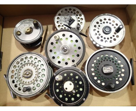 Five vintage fly reels and two spare spools 