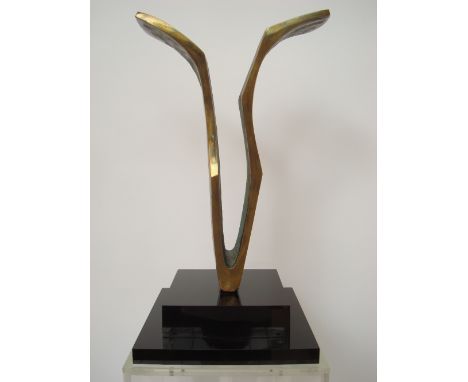 Barbara Hodgkins (20th Century American).
Abstract, bronze, unsigned, on black perspex stepped plinth base, 55cm high, mounte