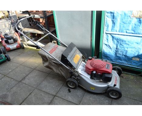 A LAWNLITE PRO 553HWS SELF PROPELLED REAR ROLLER PETROL LAWNMOWER with grass box (manual)