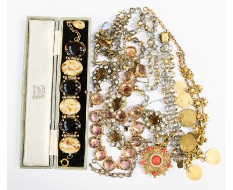 A collection of vintage 1950s early 1960s jewellery 