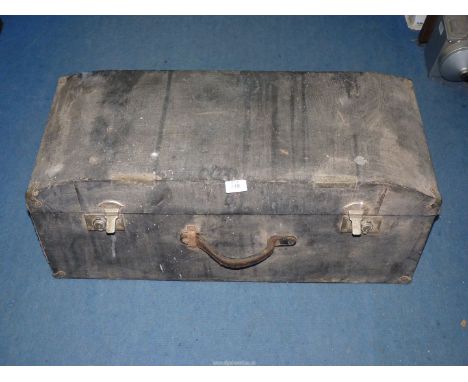A vintage motor Trunk, 31 1/4" x 18" x 9" deep.