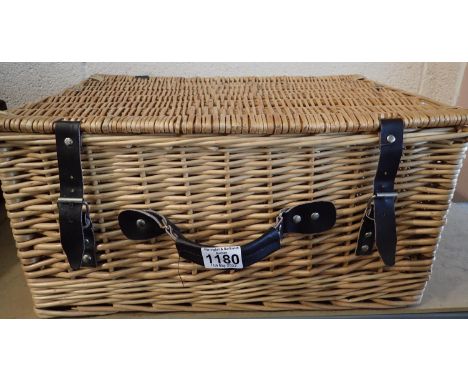 Wicker picnic hamper. Not available for in-house P&amp;P, contact Paul O'Hea at Mailboxes on 01925 659133 