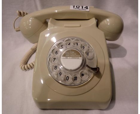 Ivory 1960/1970s style rotary telephone, compatible with modern telephone banking and any standard analogue landline, boxed. 