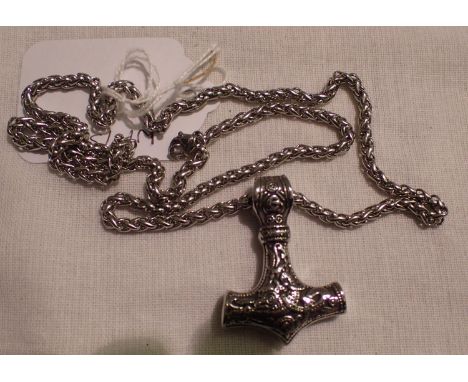Unmarked white metal Mjolnir Thors hammer pendant on matching chain. P&amp;P Group 1 (£14+VAT for the first lot and £1+VAT fo