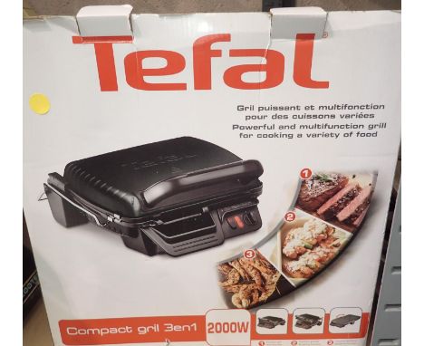 Tefal Compact three in one 2000w grill. Not available for in-house P&amp;P, contact Paul O'Hea at Mailboxes on 01925 659133 A