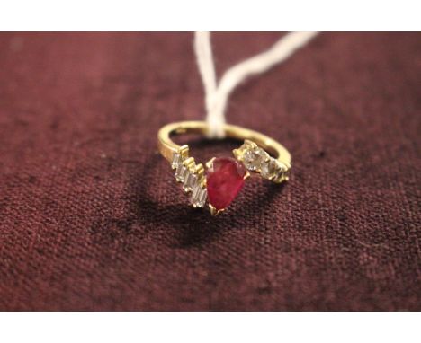 Ladies 18ct Gold Ruby &amp; Diamond set ring Size O. 4g total weight 