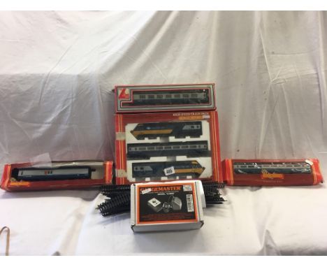 HORNBY OO HIGH SPEED TRAIN PACK IN BOX, 3 EXTRA CARRIAGES, 1 BY LIMA, A BUNDLE OF TRACK, A CLIPPER TRANSFORMER CONTROLLER &am