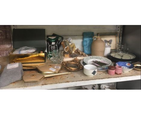 SHELF OF MIXED BRIC-A-BRAC INCL; CLOCK, PLATE WIRE CLIPS &amp; INVITATION CARDS