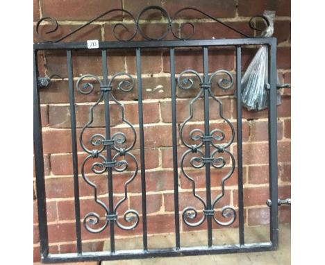 BLACK WROUGHT IRON GARDEN GATE APPROX 28'' WIDE X 26'' HIGH