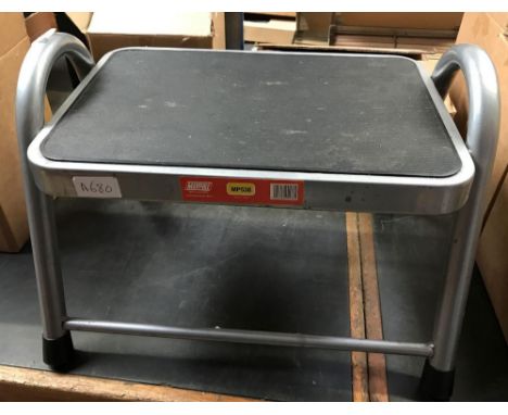 SINGLE STEP KITCHEN STEP