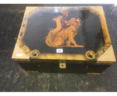 ORIENTAL TRUNK WITH METAL EDGES