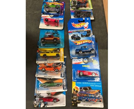 SMALL CARTON OF HOT WHEELS MODEL TOYS BY MATTEL