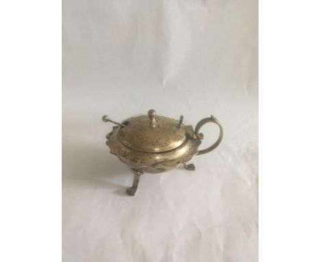 SILVER UNUSUAL MUSTARD POT WITH B.G.L &amp; SPOON, B'HAM 1906, 71g