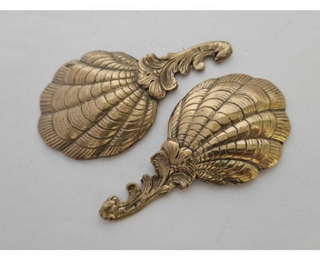 PAIR OF GILT METAL CADDY SPOONS