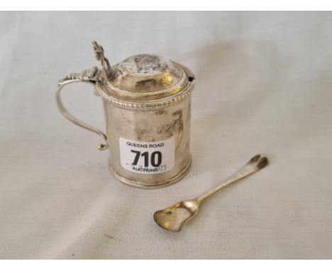 SILVER MUSTARD POT WITH B.G.L &amp; SPOON, LONDON, 90g