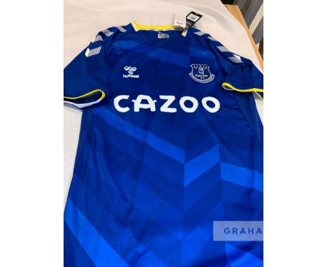 Richarlison de Andrade signed blue Everton replica home jersey, season 2021-22,Hummel, short-sleeved with club crest and spon