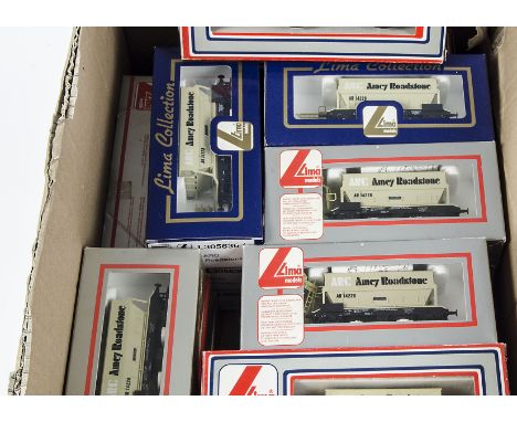 Lima OO Gauge Amey Roadstone hopper wagons: an impressive rake of 21 Stone Hopper wagons, in original boxes, all VG-E, boxes 