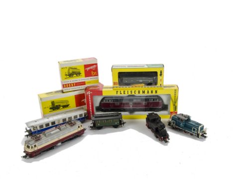 HO Gauge Continental Locomotives and rolling stock by Fleischmann: comprising DB Bo-Bo diesel locomotive 221 131-6, in origin