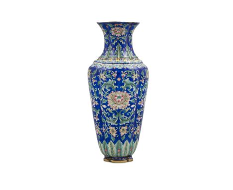 AN ENAMELED COPPER QUATREFOIL VASE China, Beijing, Qing Dynasty, 18th to 19th century Richly adorned in a polychromed palette