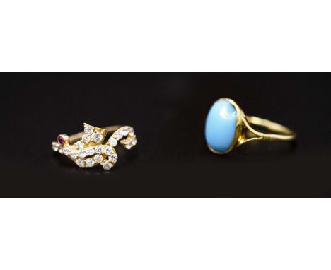 AN 18CT YELLOW GOLD TURQUOISE DRESS RING, the single cabochon in a bezel set, ring size T½, together with a 19ct yellow gold 