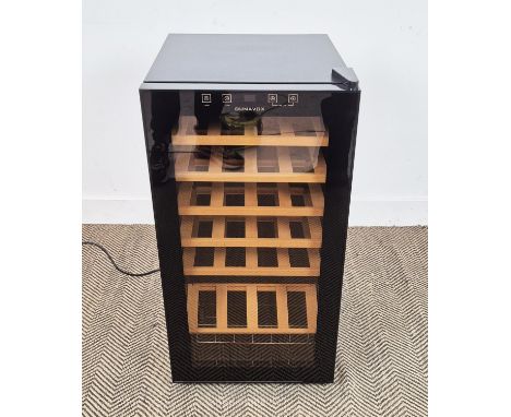 DUNAVOX WINE FRIDGE, 43cm x 48cm x 85cm H.