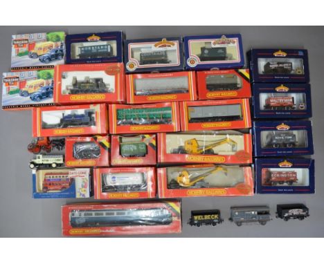 Collection of mostly used HO/OO Hornby and Bachmann railway wagons, carriages and 2 locomotives (one without motor). Also a s