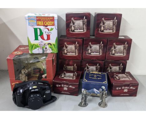 Collectables to include boxed Tudor Mint Myth and Magic figures, together with a boxed Wallace &amp; Gromit alarm clock, tea 