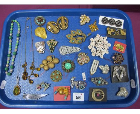 Art Deco and Later Dress Clips, vintage brooches and necklaces, etc :- One Tray 