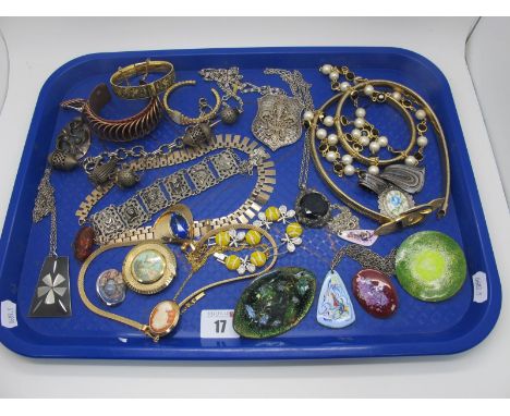 Vintage and Later Costume Jewellery, including copper and enamel brooches, pendant on chain, imitation pearls, bangles, brace