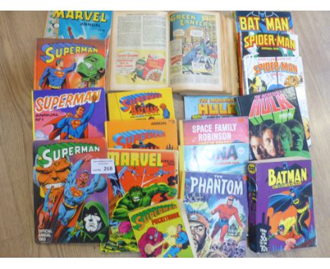 Comics/Annuals - Box of Marvel annuals mostly 1970's plus album of Green Lantern comics &amp; Spectre 1966 but no covers!