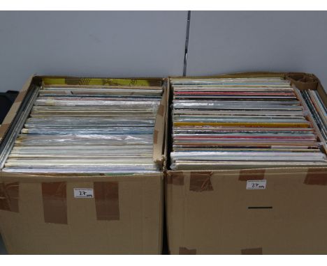 Vinyl - Around 200 LPs to include Country, Easy Listening, Pop, etc featuring Gene Pitney, Hank Snpow, Don Gibson, Bob Dylan 