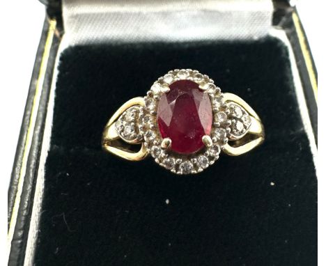 9ct gold ruby &amp; diamond ring weight 2.5g 