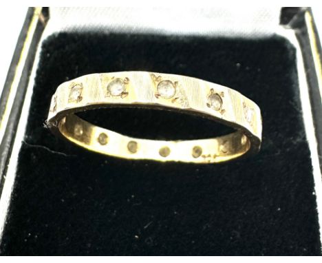 9ct gold diamond ring weight 1.9g 