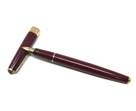Vintage burgundy 14ct gold nib Parker 17 fountain pen 