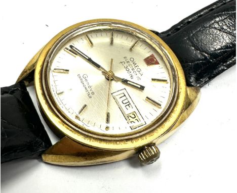 Omega Electronic f300hz geneve Chronometer day / date the watch is untested not ticking 