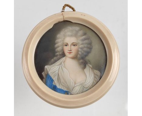 Miniatur Portrait im Rahmen Gouache, rechts unten unged. signiert, sehr feines Brustbild einer jungen Barockdame, Ø ca. 50 mm