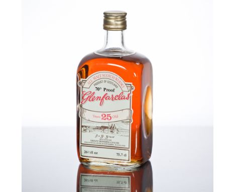 GLENFARCLAS 25 YEAR OLD
All Malt Scotch Whisky. 26 2/3 fl oz/75.7cl, 70° Proof. CONDITION REPORT: Very good.