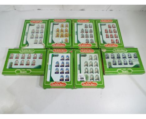 Subbuteo - Eight Subbuteo table football teams 63000 and C100 # 219 Tottenham Hotspur # 619 Liverpool, # 620 Watford, # 664 L