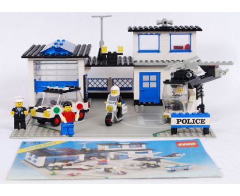 VINTAGE LEGO POLICE: An original vintage Lego Legoland Town Police Station set 6384. Appears fully made, with original instru