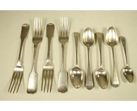 A COLLECTION OF IRISH GEORGE III SILVER FLATWARE including a Celtic point pattern teaspoon, maker John Toleken, Cork, c.1800,