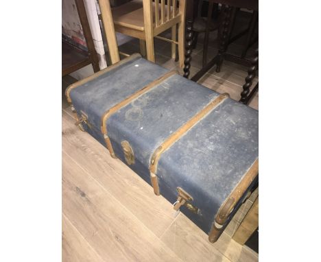 VINTAGE CANE BOUND TRUNK