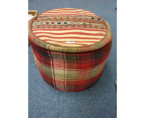Afghan pouffe H40cm 