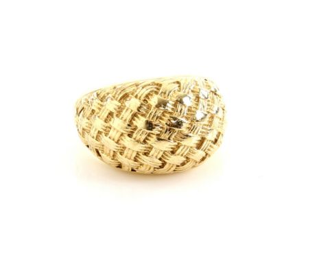 Vintage bombe ring, woven detail, testing as 9 ct, ring size L.     CONDITIONweight 10.8 grams