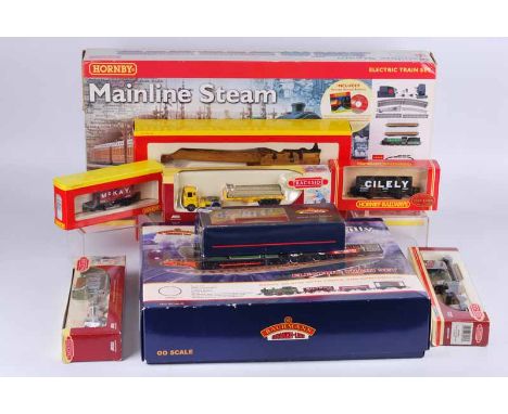 A collection of '00' gauge model railway items, including: Hornby Mainline Steam set, Hornby R6204 Breakdown Crane, Hornby ro