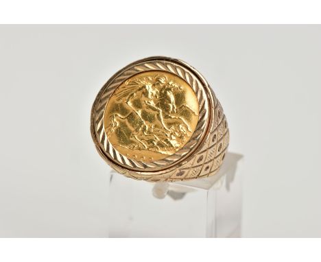 A MOUNTED FULL SOVEREIGN RING, early 20th century sovereign depicting Edward VII, dated 1909, within a 9ct gold mount, textur