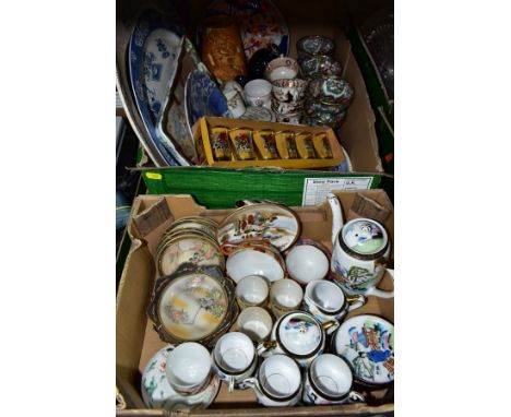 TWO BOXES OF CERAMIC TEA AND DINNERWARES, to include a fifteen piece late twentieth century Japanese tea set, printed Lantern