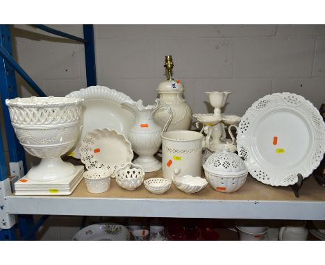 A GROUP OF CERAMIC LEEDSWARE AND OTHER CREAMWARE PIECES, to include thirteen items, a pierced urn-shaped jardiniere with impr