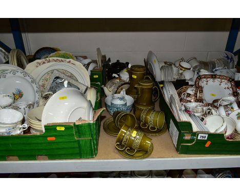 FOUR BOXES AND LOOSE ASSORTED TEA AND DINNER WARES ETC,  to include twelve Royal Albert 'Forget me not' cups - seconds, six M
